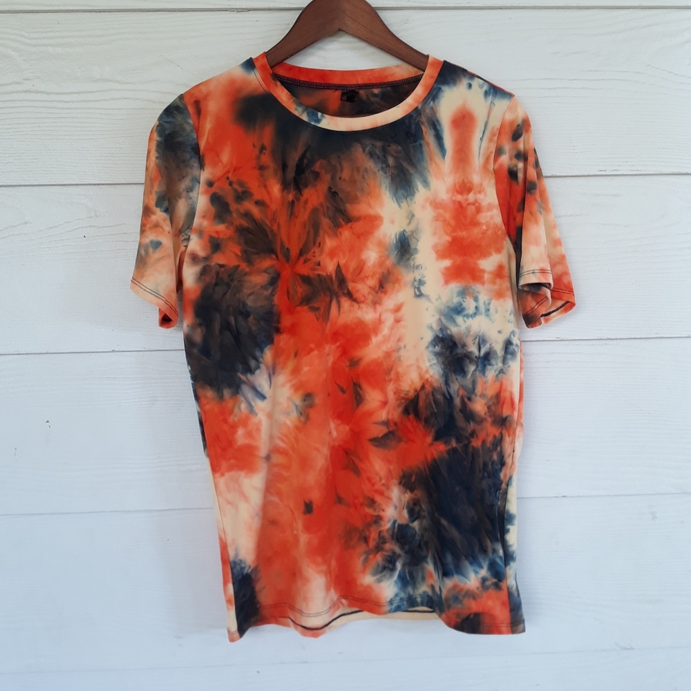 New Mix tie-dye short sleeve Tshirt.  Size L.